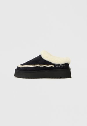 CONNIE WOMEN LOW - Klikatas - black