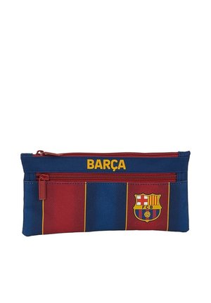 Piórnik FC Barcelona w kolorze czerwonym i niebieskim z pionowymi paskami. Posiada żółte logo oraz napis "BARÇA", zamek błyskawiczny i teksturowany materiał.