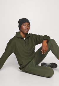 Icepeak MCRAE - Camisola de lã polar - dark olive