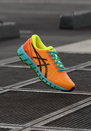 GEL QUANTUM 360 UNISEX - Sportcipő - habanero/aquarium