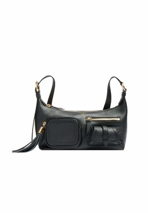 Sac épaule en cuir noir avec double bandoulière réglable, fermeture éclair dorée, détail à pampilles, et deux poches avant — une rectangulaire et une à rabat.