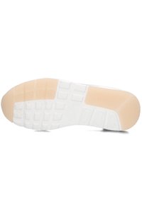 Suela de zapatilla deportiva blanca con un patrón texturizado, con un borde de color beige claro, un diseño de cuadrícula audaz y una impresión de logo visible en el centro.