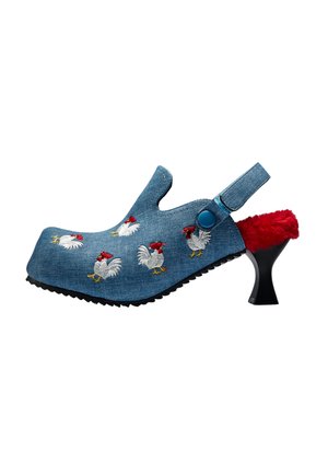 Koi Footwear CLUCK CLUCK CHICKEN MULES - DENIM - Μιουλ με τακούνι - denim