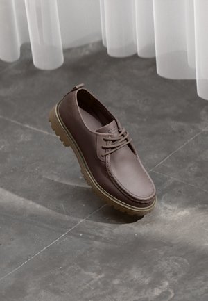 MORRISON UNISEX - Lace-ups - java antique