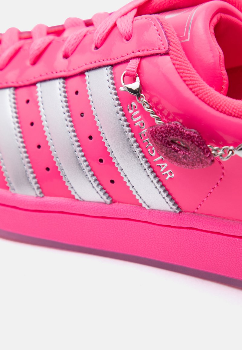 adidas gazelle silver green womens Adidas Superstar pink main image 1