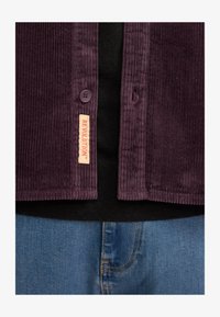 Non sélectionné, darkpurple