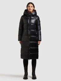 Sort dunjakke med hætte, der har et quiltet design, lynlås foran og en glat, skinnende finish. Knælængde med sidelommer.