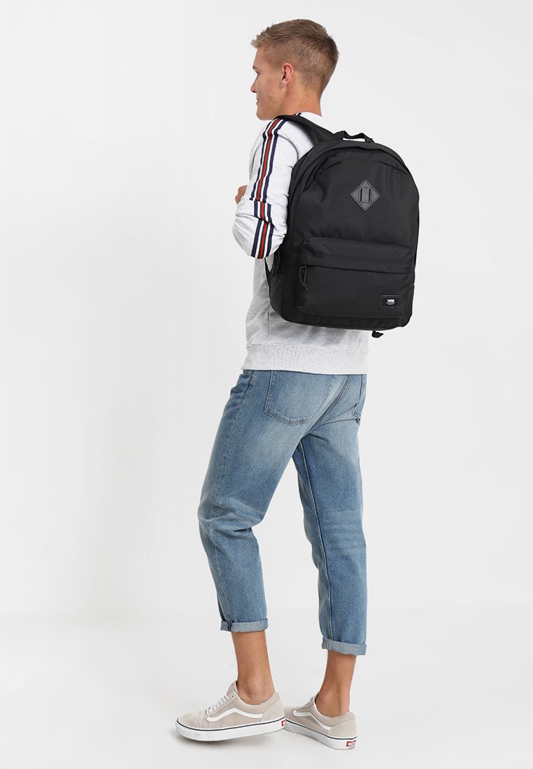 vans old skool plus ii backpack