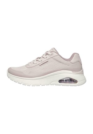 Scarpa sportiva rosa chiaro con tomaia in mesh e sintetico, collo imbottito, spessa intersuola bianca e dettaglio di ammortizzazione ad aria trasparente.