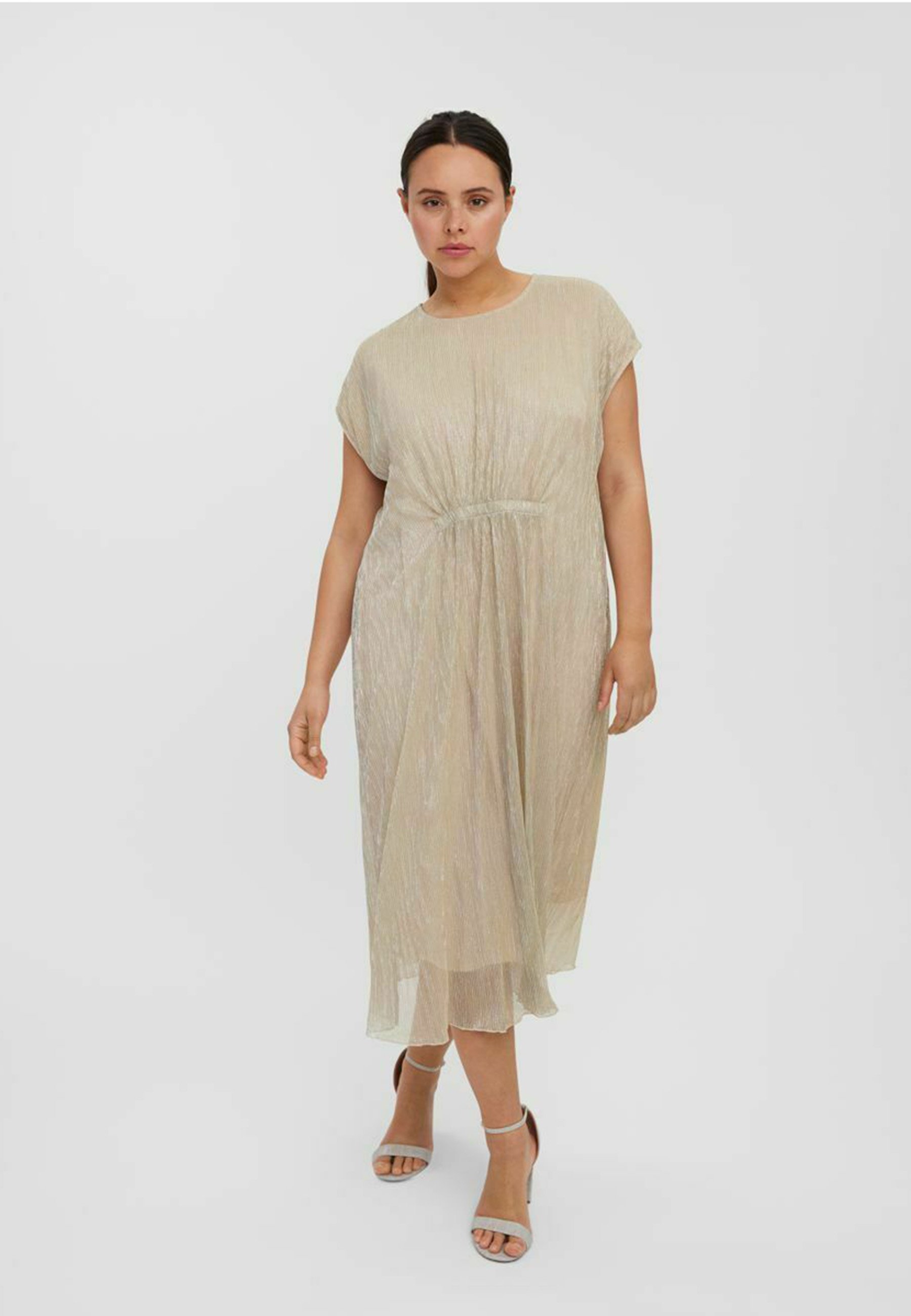 Vero Moda Curve Kleider online | Entdecke dein neues Kleid | ZALANDO