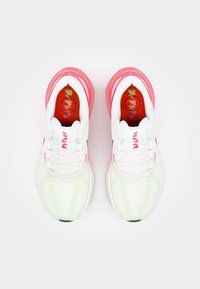 Thumbnail Image 7