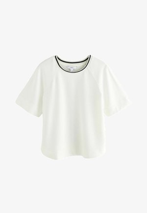 Bijela kratkostatna dukserica s crno-bijelim prugastim ovratnikom, prikazana na bijeloj pozadini.