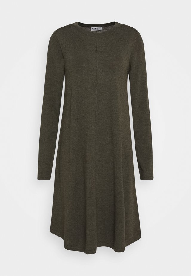 DRESS - Strikkjoler - khaki