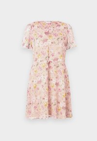 Φλοράλ φόρεμα με v-λαιμόκοψη, κοντά φουσκωτά μανίκια και κορδόνι στη μέση. Το ύφασμα είναι ελαφρύ με μοτίβο ρόζ και κίτρινων λουλουδιών.