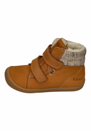 Brauner hoher Lederschuh mit zwei Klettverschlüssen, weichem grauem Strickkragen, Fleece-Futter und Gummisohle.