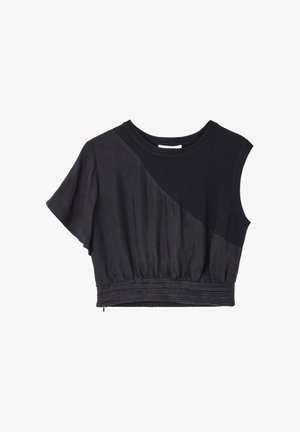 Zwarte cropped top met een asymmetrisch ontwerp, voorzien van één korte mouw, een gestructureerde stof aan de ene kant en een gladde brei aan de andere kant.