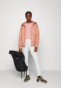 The North Face QUEST JACKET - Casaco impermeável - rose dawn