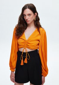 Unausgewählt, orange