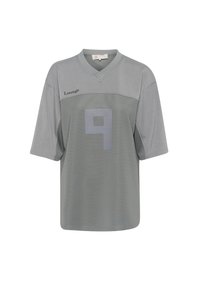 Grijze sportieve T-shirt met korte mouwen en een V-hals, voorzien van een meshstructuur en het nummer "9" in een blokletterstijl. "Lounge" staat op de voorkant gedrukt.