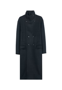 Dubbelknäppt, lång svart kappa med hög krage, gjord av ett tjockt tyg, med två framfickor och stora knappar.