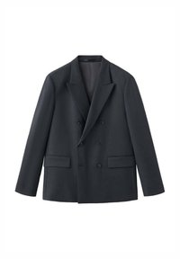 Blazer azul marino oscuro cruzado con solapas con muesca, dos bolsillos delanteros y seis botones negros. Hecho de tela suave, ajuste entallado.