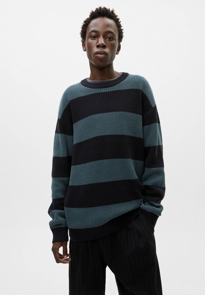 PULL&BEAR STRIPED Jumper evergreen Zalando.ie