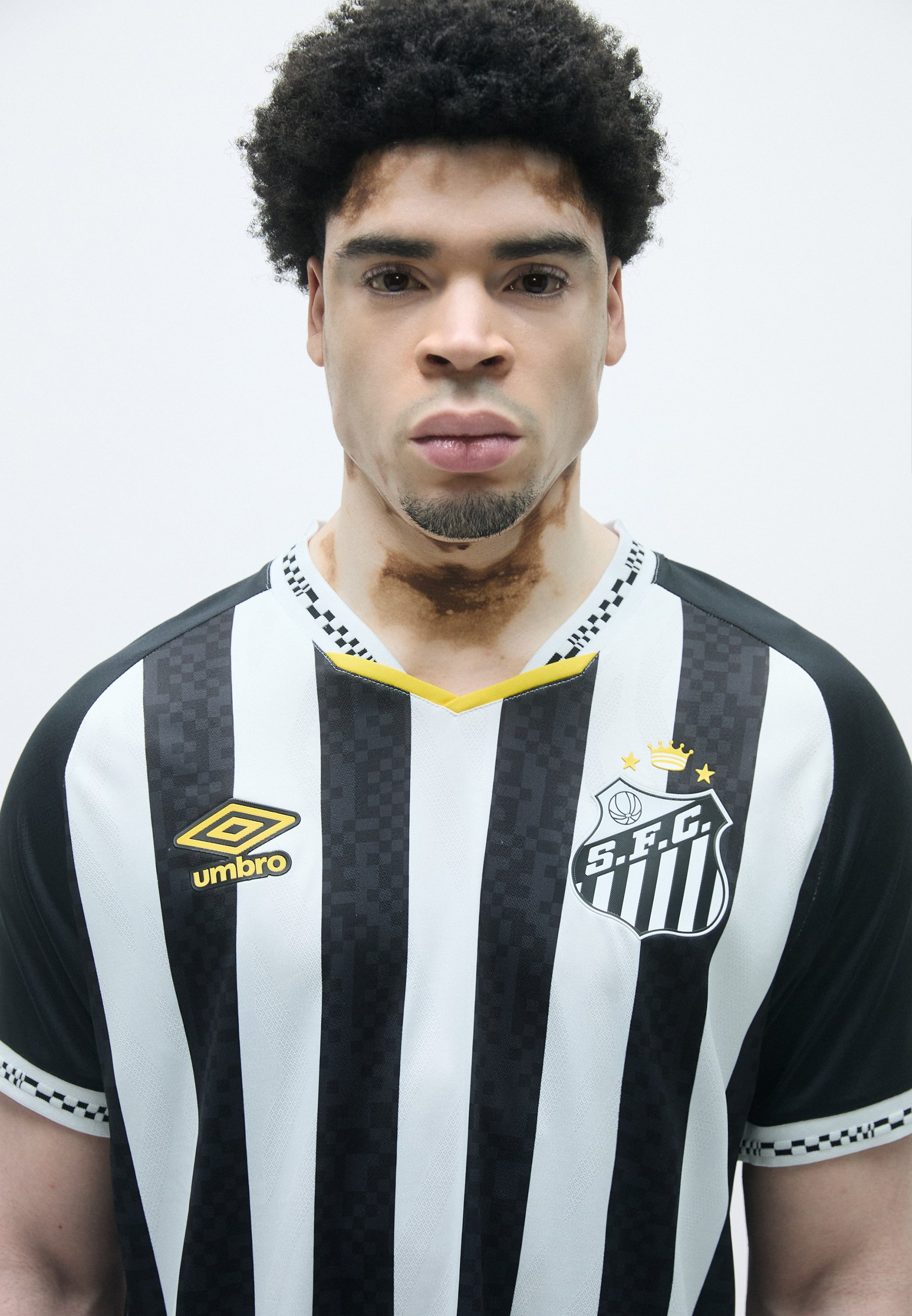 Umbro BRAZIL SANTOS AWAY UNISEX - T-shirt con stampa - black/white