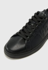 Replay POLYS DEBOSS - Trainers - black
