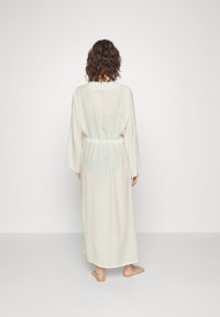 LASCANA KAFTAN MIT BINDEGÜRTEL - Ranta-asusteet - off white
