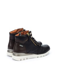 Pikolinos CANTABRIA - Zapatillas altas - black