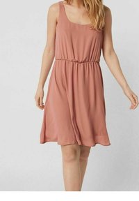 Rosa ärmelloses Kleid aus leichtem Stoff, mit tailliertem Schnitt und fließendem Rock, rundem Ausschnitt und glatter Textur.