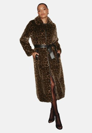 Lipsy, FAUX-FUR BELTED LONGLINE COAT - Winter coat - leopard print