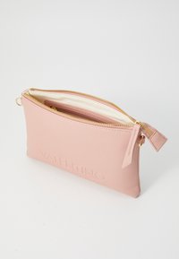 Valentino Bags FOXY - Pisemska torbica - cipria