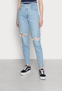 Levi's® HIGH WAISTED MOM JEAN - Mom Jeans - light-blue