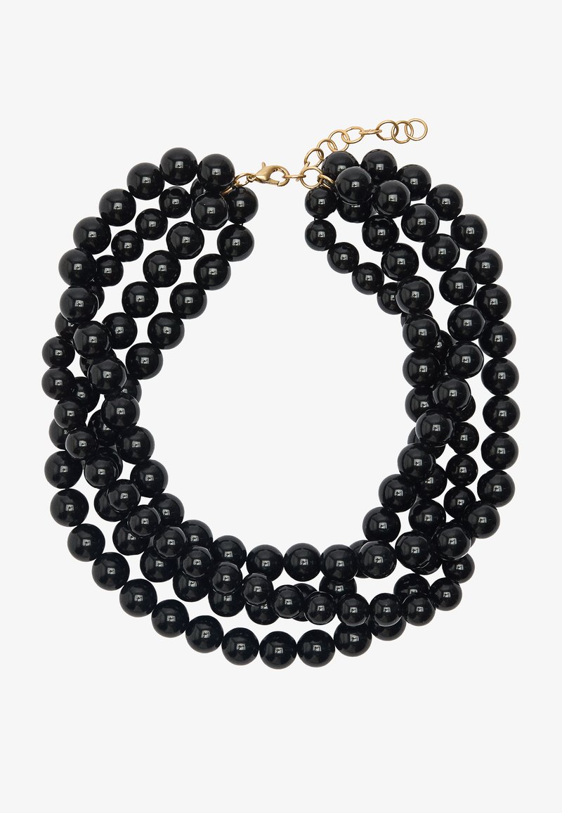 Czarny naszyjnik z koralików, składający się z wielu sznurków błyszczących okrągłych koralików, zamykany na zapięcie w kolorze złotym z łańcuszkiem do regulacji długości.