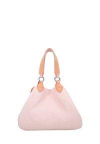 Roze pluche handtas met een zachte textuur, voorzien van lichtroze leren hengsels en zilveren hardwareaccenten. Rond ontwerp en ruime indeling.