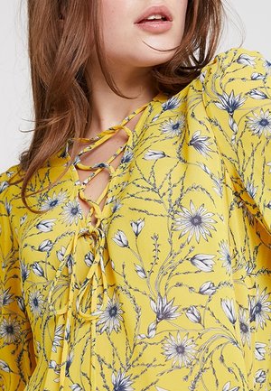 Blouse - yellow