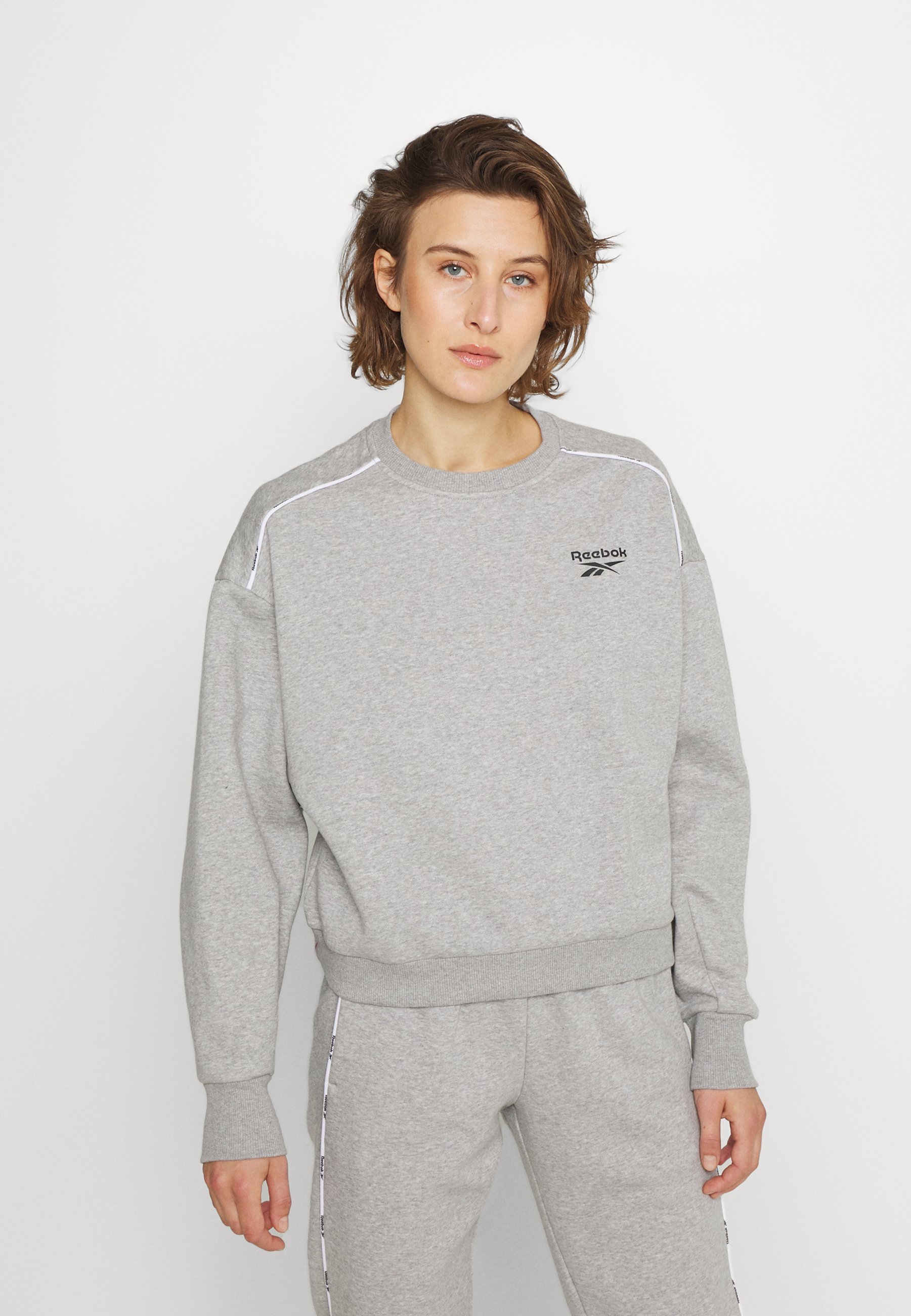 balsa Arne pegatina Reebok PIPING PACK TRACKSUIT - Chándal - medium grey heather/gris -  Zalando.es