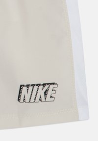 Nike Performance ACADEMY UNISEX - Športne kratke hlače - light orewood brown/white/black