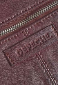 DEPECHE SHOPPER - Bevásárlótáska - cranberry