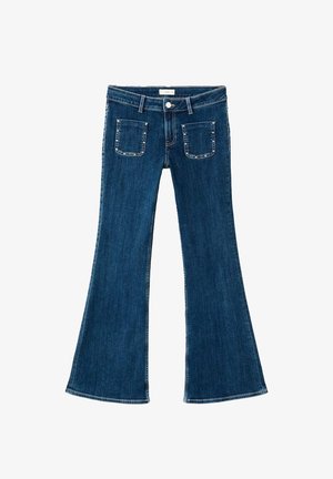 - Jeansy Bootcut