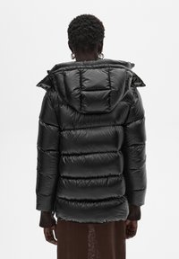 Massimo Dutti Kurtka zimowa