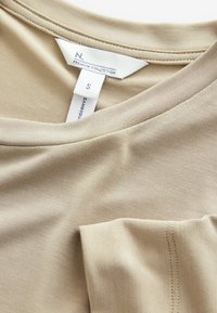 Next REGULAR FIT - TWIST DETAIL PREMIUM  - Paprasti marškinėliai - neutral
