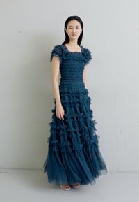 Needle & Thread LISETTE RUFFLE OFF SHOULDER GOWN - Iltapuku - emerald