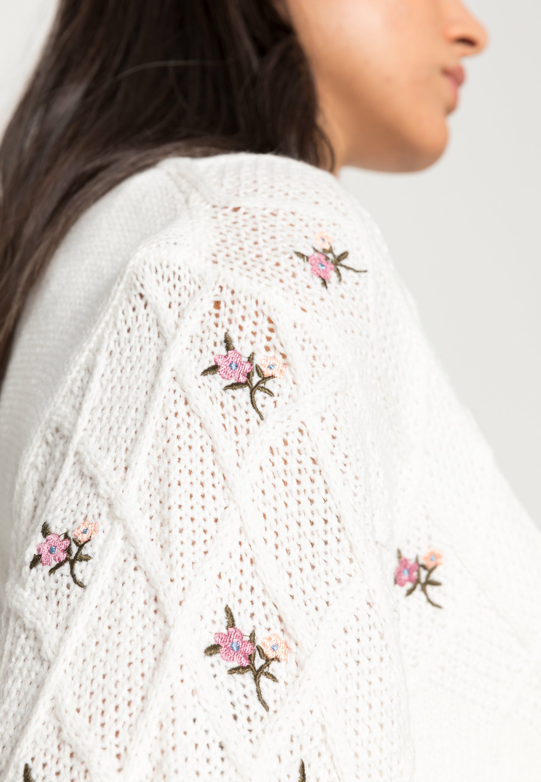 insect embroidery cardigan