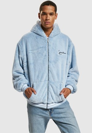 Karl Kani METAL SIGNATURE OS FUR FULL ZIP - Fleecejakke - lightblue
