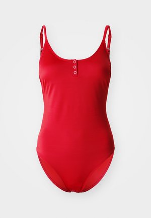 Costum de baie roșu, dintr-o singură piesă, cu bretele ajustabile, decolteu rotund și detalii cu nasture în față. Material neted, elastic, fără modele.