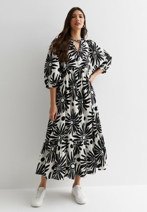 GRAPHIC FLOWER V NECK TIERED MIDI SMOCK - Maxi-jurk - off white