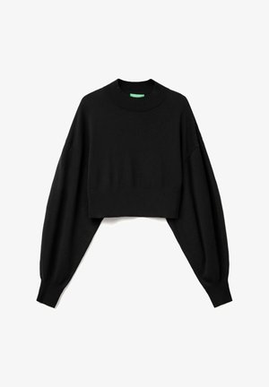 Černý zkrácený svetr s dlouhými, širokými rukávy. Vyroben z měkké pleteniny, má žebrovaný kulatý výstřih a uvolněný střih.