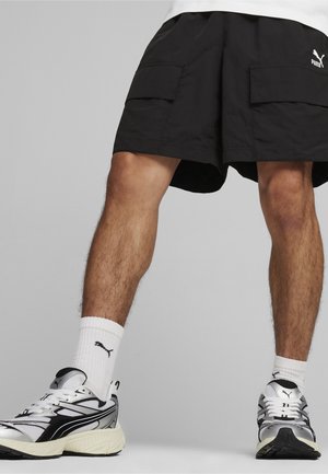 Puma CLASSICS - Shorts - black